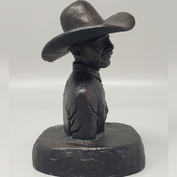 Vintage Cowboy Sculpture "O'L Salty" Bust Paperweight - Picture 3 of 10